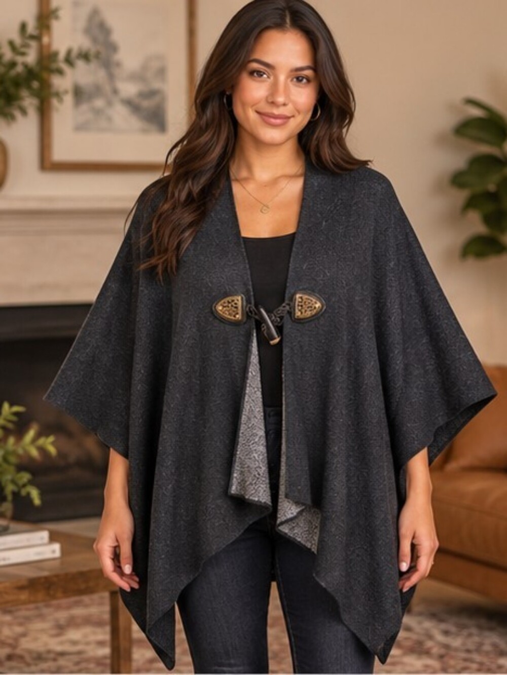 Gizeh Tricots Black Gray Knit Poncho Cape Shawl Gold Toggle Clasp